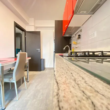 Apartment At Carol Park *